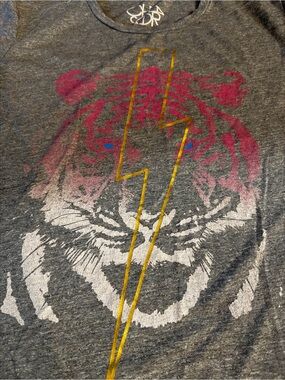 Chaser Graphic Tiger Lightning Bolt Tee - Pink, Gold on Gray